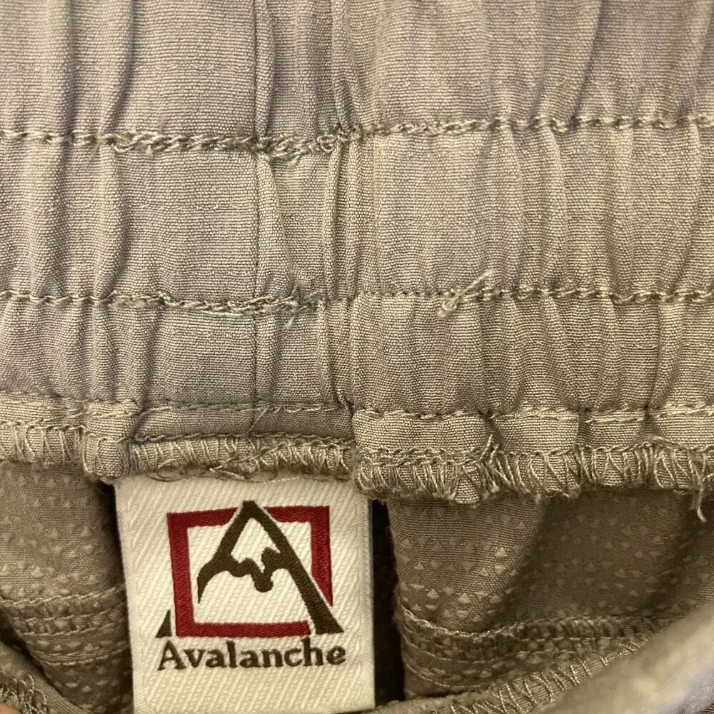 AVALANCHE Trailblazer Cargo Pants Women's Size XL Tan Pockets Hiking Outdoor EUC - Picture 4 of 15